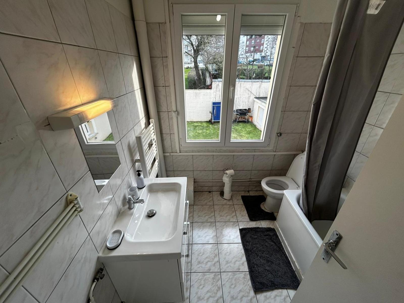 Best Holliday Home For Family Newly Renovated Гарж-ле-Гонесс Экстерьер фото